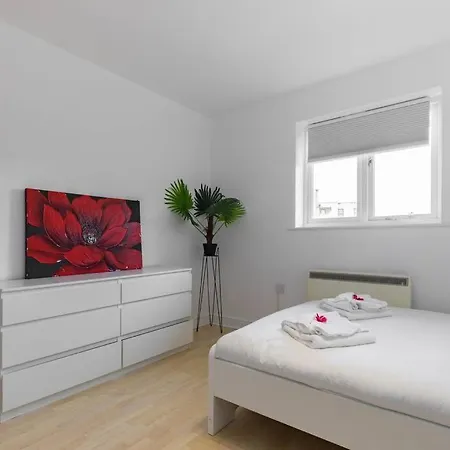 2-Br London Oasis In Woolwich Apartamento Exterior foto