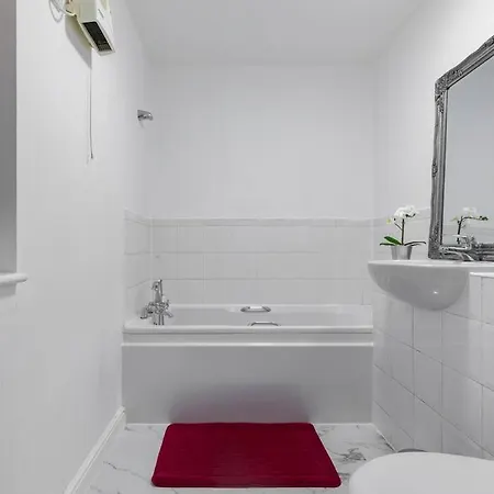 2-Br London Oasis In Woolwich Apartamento Exterior foto