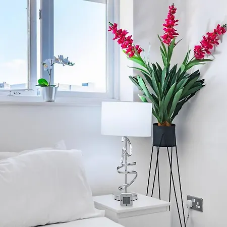 2-Br London Oasis In Woolwich Apartamento Exterior foto