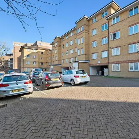 Modern 2Br Apartment - 25Min To Central London Exterior photo