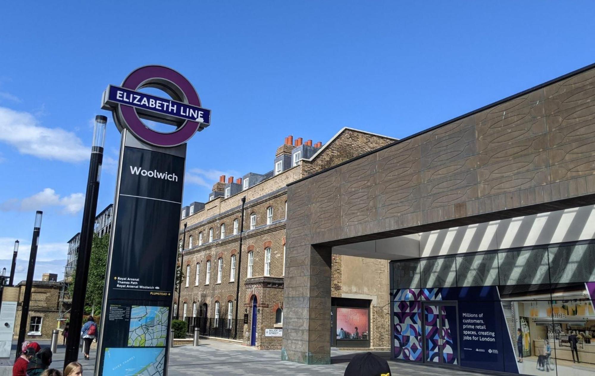 Апартаменты 2-br Oasis In Woolwich Лондон